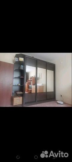 Шкаф купе почти новый