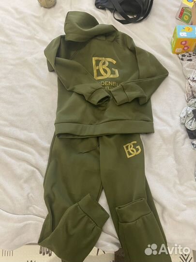 Костюм спортивный