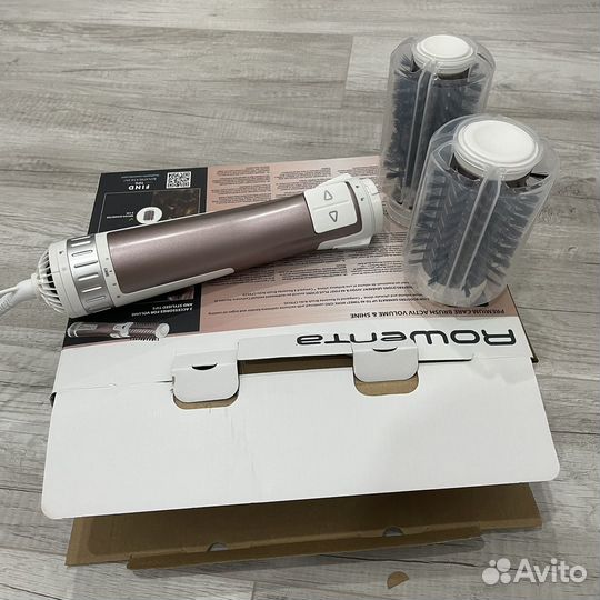 Вращающаяся фен-щетка Rowenta