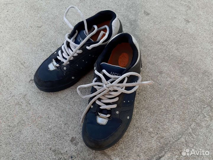 Роликовые ботинки heelys