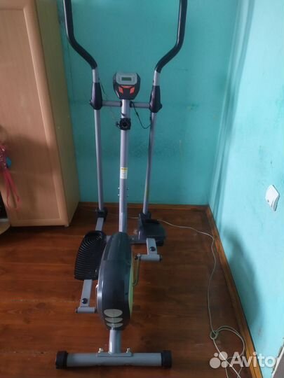 Эллиптический тренажер housefit