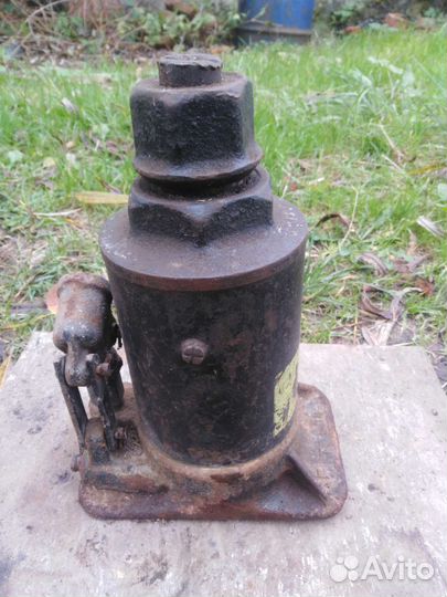 Домкрат гидравлический 5 тонн