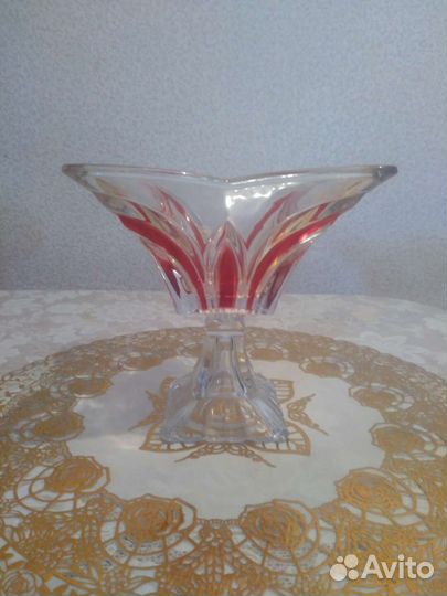 Ваза хрустальная цветная