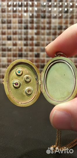 Кулон локет с цепочкой. Золото 56 пр