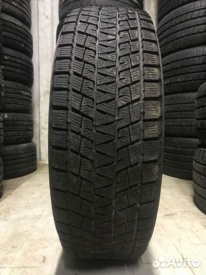 Bridgestone Blizzak DM-V1 215/65 R16 94E