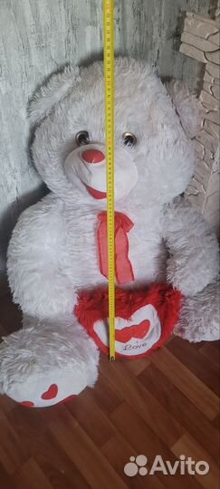Огромный плюшевый мишка
