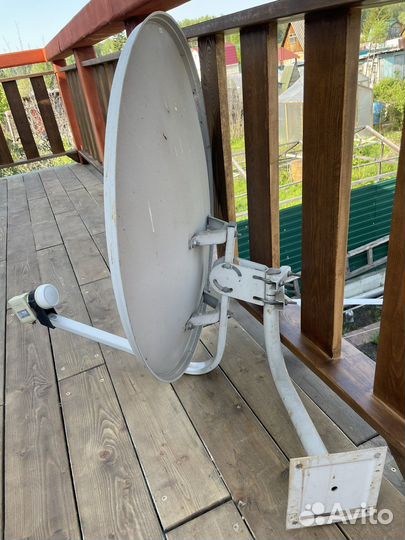 Антенна спутниковая