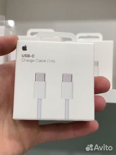 Кабель на iPhone 15 оригинал