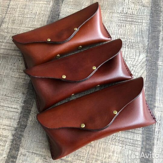 Кожаный футляр для очков