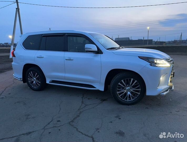 Lexus LX 4.5 AT, 2021, 36 500 км