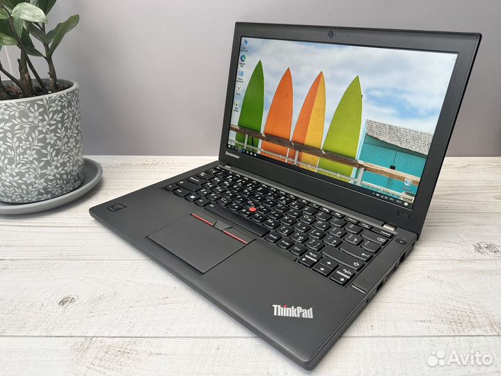 Lenovo Thinkpad X250 intel i5/8gb/SSD256gb/IPS