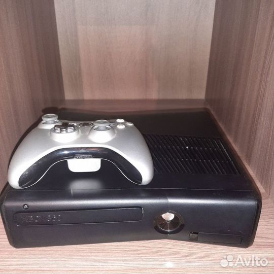 Xbox 360 S