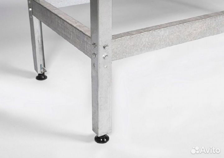 Стол с мойкой