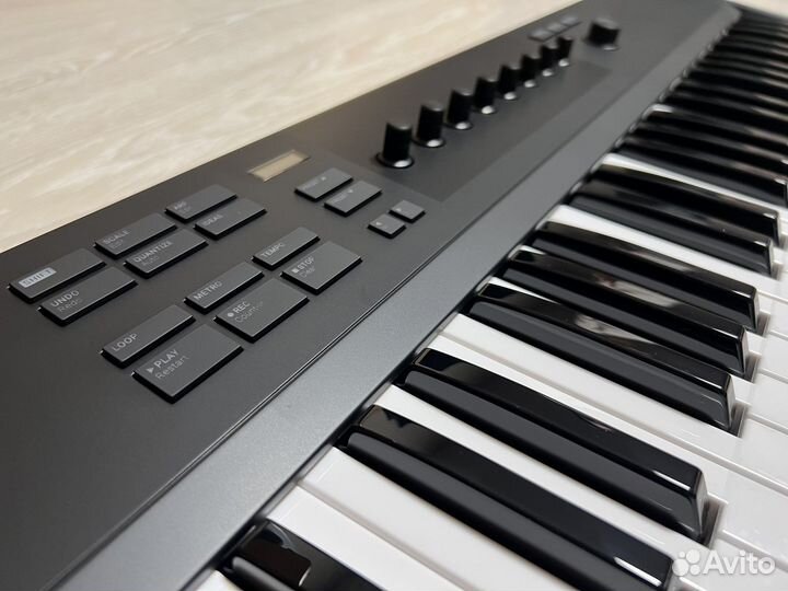 Midi-контроллер Native Instruments A61
