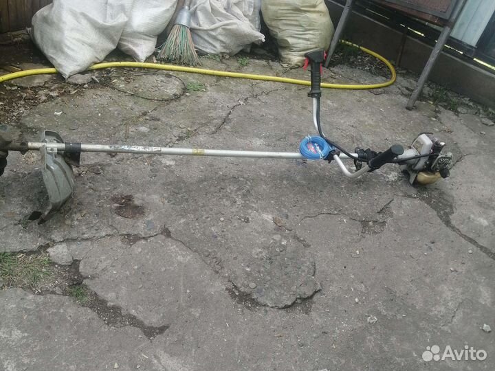 Триммер бензиновый