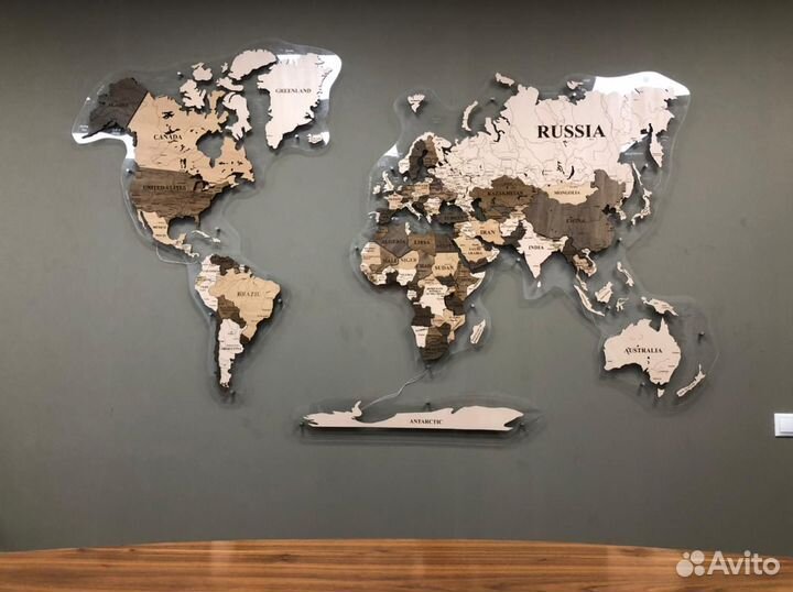 Деревянная карта мира