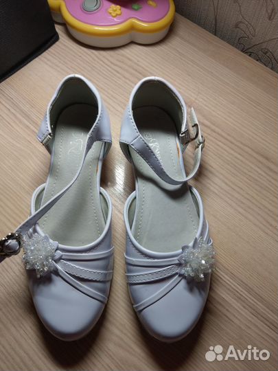 Туфли праздничные для девочек