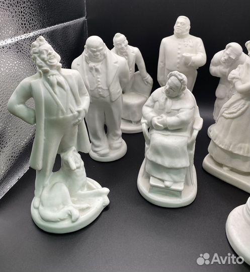 Комплект статуэток. «Мертвые души» Лфз. Фарфор