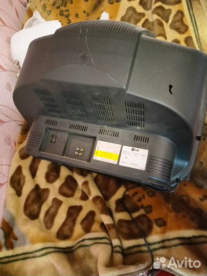 Телевизор LG Cf-20d16