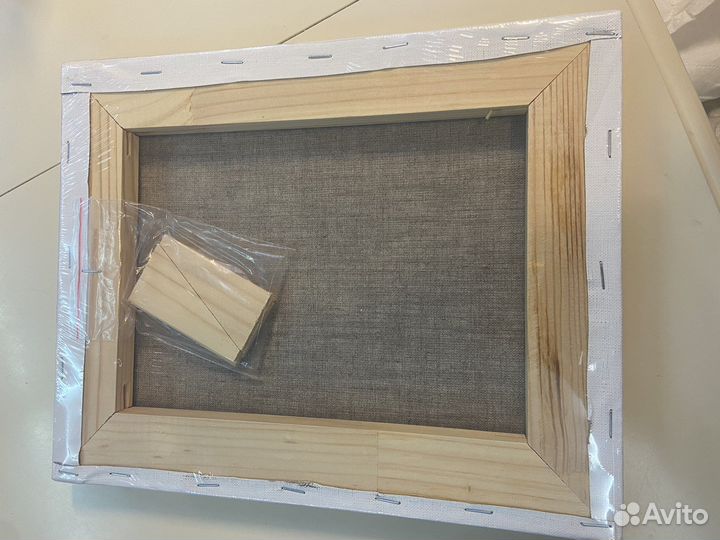 Холст на подрамнике для масляной живописи