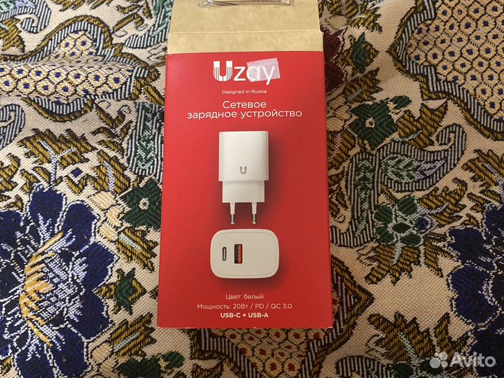 Сетевое зарядное устройство Uzay TC-018