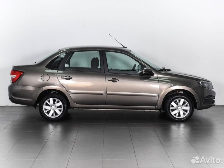 LADA Granta 1.6 МТ, 2020, 30 760 км