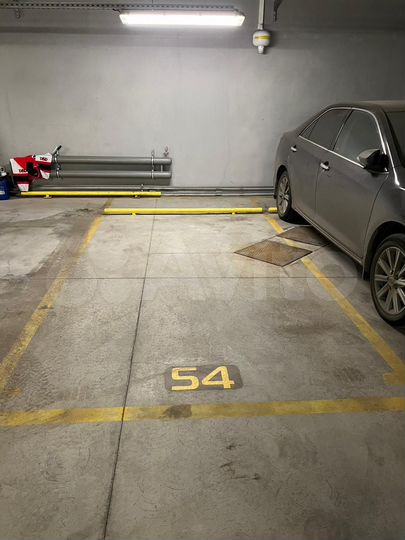 Машиноместо, 27 м²