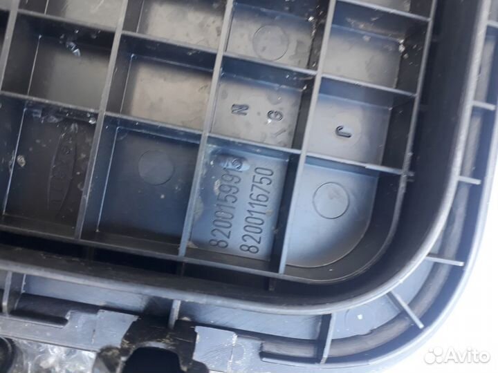 Лючок пола Renault Megan 2