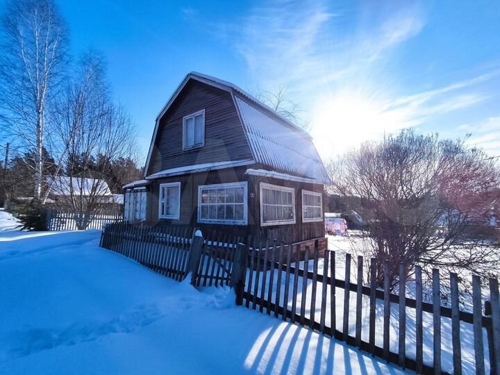 Дача 50 м² на участке 10 сот.