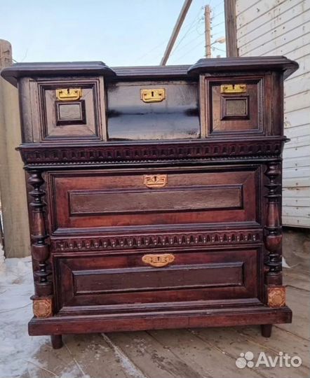 Комод старинный