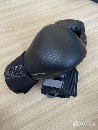 Боксерские перчатки 12 oz