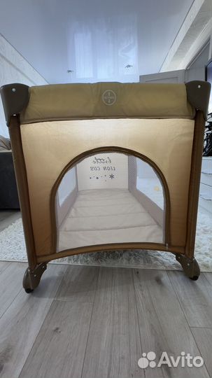 Манеж детский складной