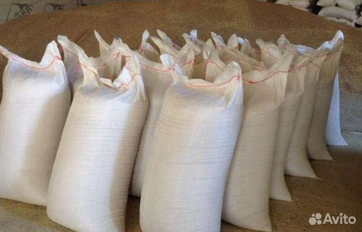 Пшеница в мешках