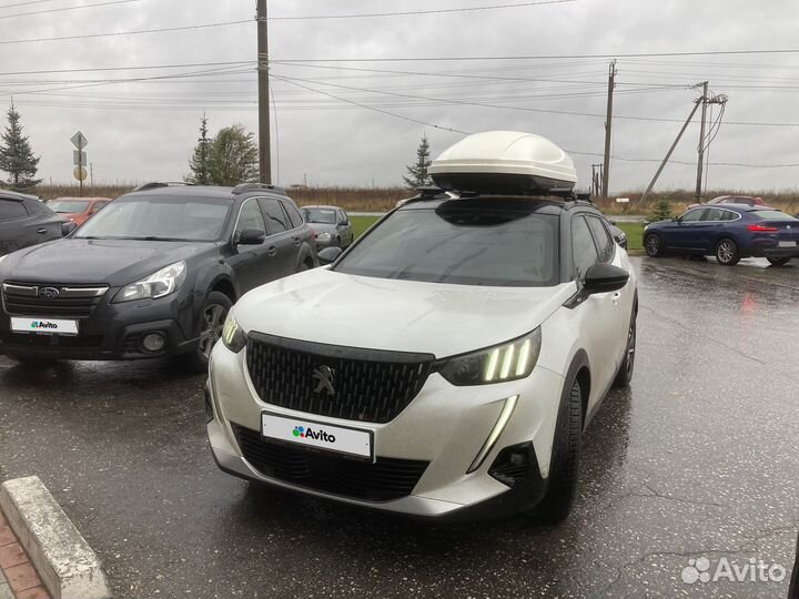 Peugeot 2008 1.2 AT, 2022, 60 000 км