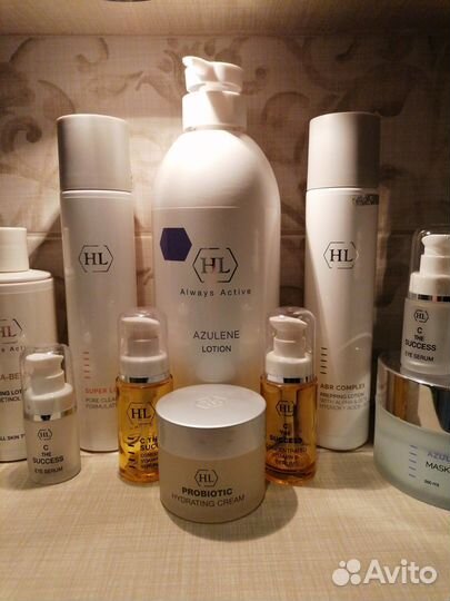 Бутылочки и баночки из под косметики holy land