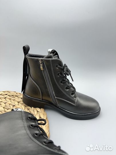 Ботинки демисезон(для девочки),новые,р.35,37