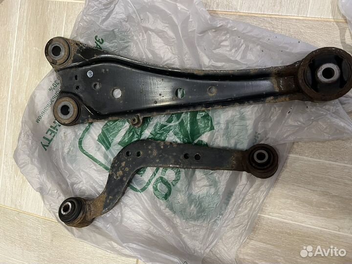 Рычаг задний рав-4 оригинал