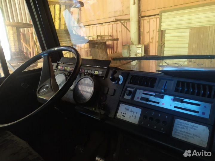 Mercedes-Benz 1320 с КМУ, 2015