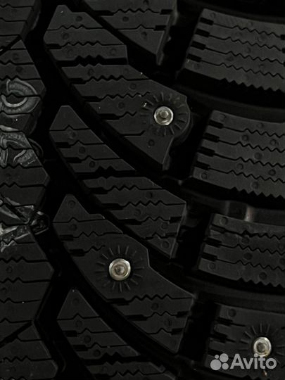 Pirelli Formula Ice 235/65 R17 108T