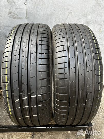 Pirelli P Zero PZ4 225/45 R19
