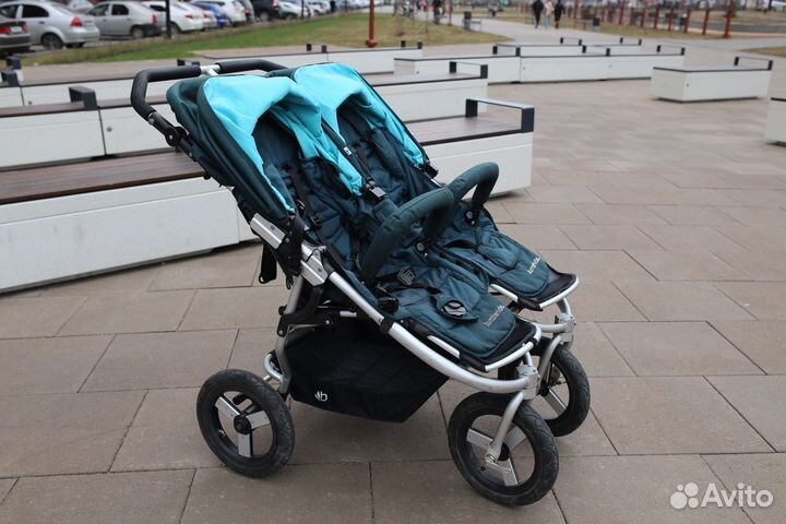 Коляска для двойни погодок Bumbleride