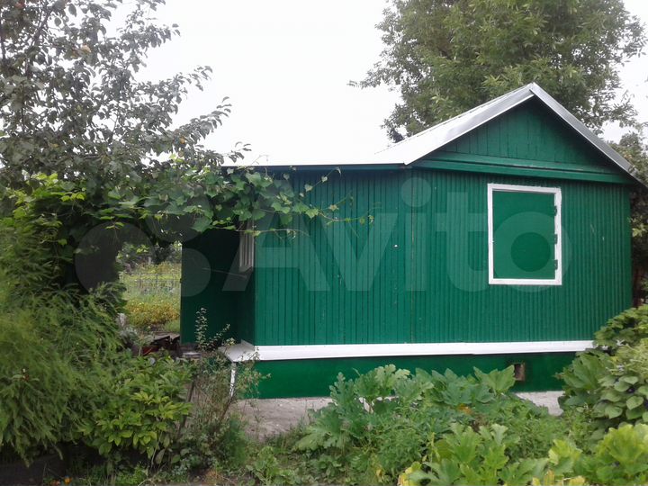 Дача 15 м² на участке 6,4 сот.