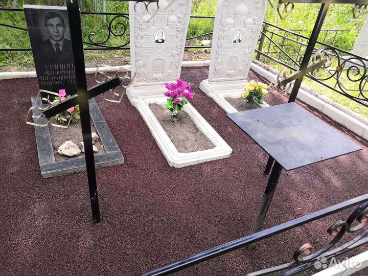 Благоустройство могил, установка