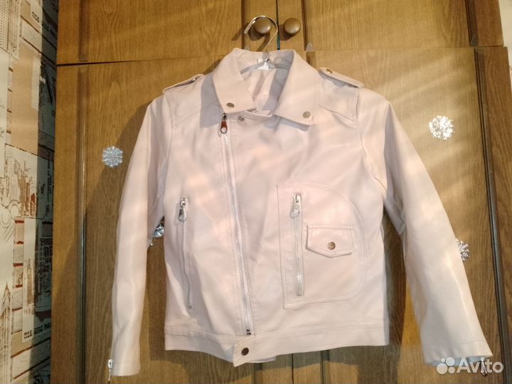 Куртка на девочку