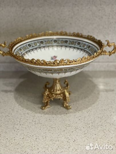 Ваза на ножке