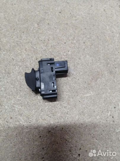 Кнопка стеклоподъемника citroen c4 B7