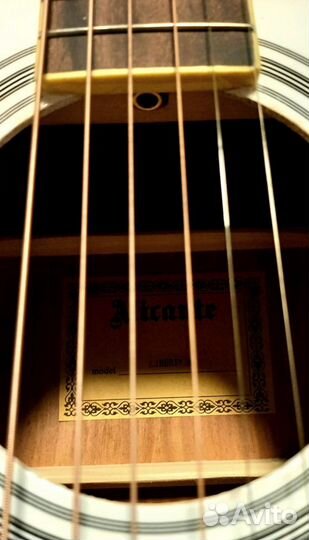 Гитара Эстрадная lwhite gloss /Новая