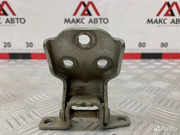 Б/У петля двери передний левый Daewoo Matiz klya