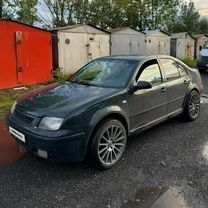 Volkswagen Bora 1.6 MT, 2000, 100 000 км, с пробегом, цена 370 000 руб.