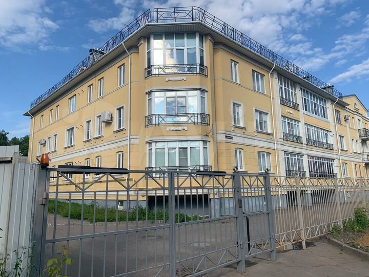 2-к. квартира, 81,6 м², 2/3 эт.